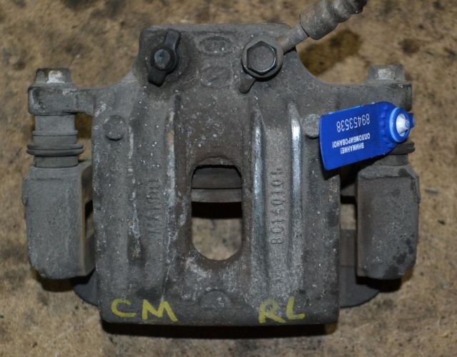 Cm суппорт задний. Комплект передних направляющих санта фе 2000 года. Хендай санта фе 2. Хендай санта фе 1 задний суппорт. 4 174 суппорт тормозной передний.